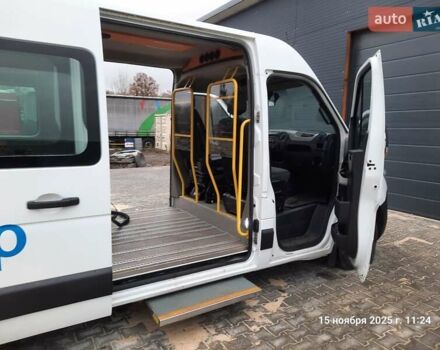 Белый Рено Мастер, объемом двигателя 2.3 л и пробегом 221 тыс. км за 18000 $, фото 7 на Automoto.ua