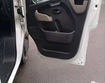 Белый Рено Мастер, объемом двигателя 2.3 л и пробегом 605 тыс. км за 14200 $, фото 9 на Automoto.ua