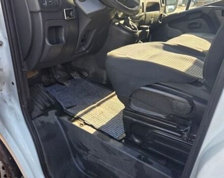 Белый Рено Мастер, объемом двигателя 2.3 л и пробегом 190 тыс. км за 18700 $, фото 10 на Automoto.ua