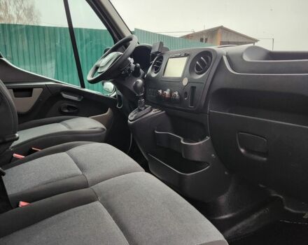 Белый Рено Мастер, объемом двигателя 2.3 л и пробегом 212 тыс. км за 15700 $, фото 5 на Automoto.ua