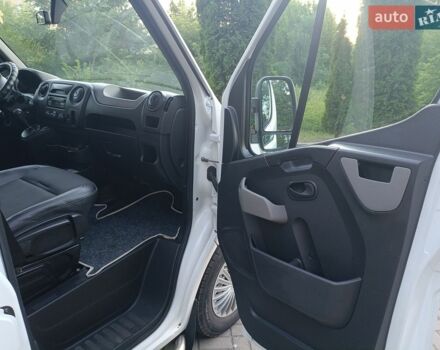 Белый Рено Мастер, объемом двигателя 2.3 л и пробегом 322 тыс. км за 15850 $, фото 21 на Automoto.ua
