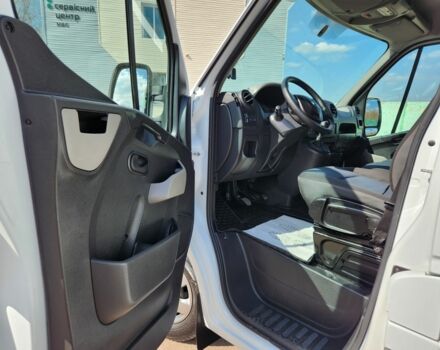 Белый Рено Мастер, объемом двигателя 2.3 л и пробегом 163 тыс. км за 15100 $, фото 5 на Automoto.ua