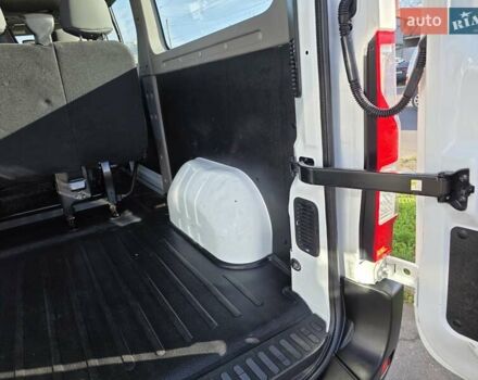 Белый Рено Мастер, объемом двигателя 2.3 л и пробегом 177 тыс. км за 19900 $, фото 50 на Automoto.ua