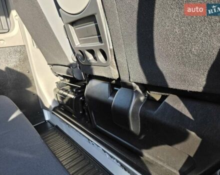 Белый Рено Мастер, объемом двигателя 2.3 л и пробегом 177 тыс. км за 19900 $, фото 40 на Automoto.ua