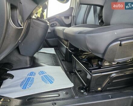 Белый Рено Мастер, объемом двигателя 2.3 л и пробегом 177 тыс. км за 19900 $, фото 53 на Automoto.ua