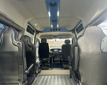 Белый Рено Мастер, объемом двигателя 2.3 л и пробегом 325 тыс. км за 18300 $, фото 18 на Automoto.ua