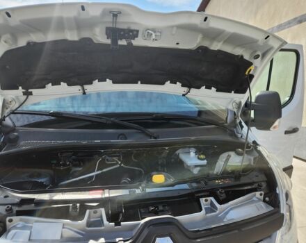 Белый Рено Мастер, объемом двигателя 2.3 л и пробегом 187 тыс. км за 16999 $, фото 7 на Automoto.ua