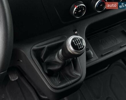 Білий Рено Мастєр, об'ємом двигуна 2.3 л та пробігом 216 тис. км за 19700 $, фото 18 на Automoto.ua