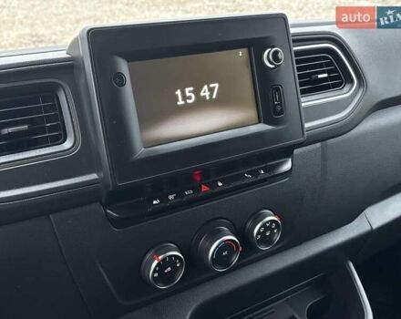 Білий Рено Мастєр, об'ємом двигуна 2.3 л та пробігом 216 тис. км за 19700 $, фото 3 на Automoto.ua