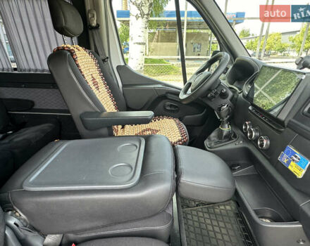 Белый Рено Мастер, объемом двигателя 2.3 л и пробегом 290 тыс. км за 23900 $, фото 22 на Automoto.ua