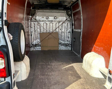 Белый Рено Мастер, объемом двигателя 2.5 л и пробегом 280 тыс. км за 7500 $, фото 6 на Automoto.ua