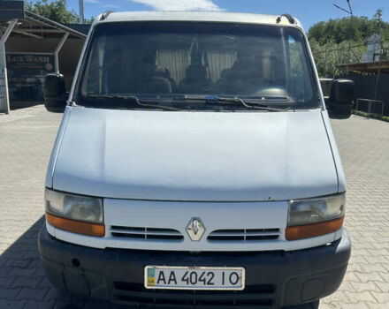 Белый Рено Мастер, объемом двигателя 2.5 л и пробегом 471 тыс. км за 3499 $, фото 1 на Automoto.ua