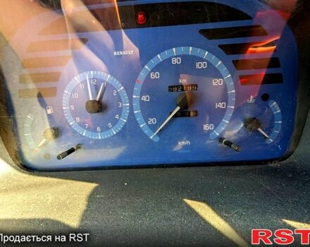 Білий Рено Мастєр, об'ємом двигуна 2.5 л та пробігом 600 тис. км за 2500 $, фото 4 на Automoto.ua