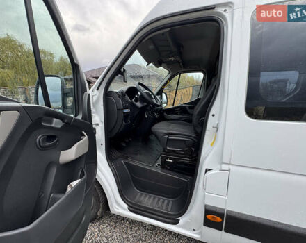 Рено Мастєр 2014 у Бердичеве на Automoto.ua Білий Рено Мастєр, об'ємом двигуна 2.3 л та пробігом 387 тис. км за 17800 $, фото 47 на Automoto.ua