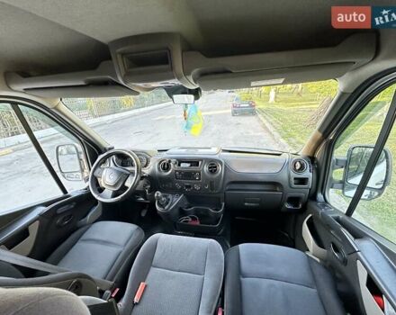 Білий Рено Мастєр, об'ємом двигуна 2.3 л та пробігом 290 тис. км за 16900 $, фото 19 на Automoto.ua
