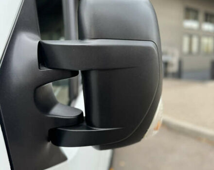 Рено Мастер 2015 в Киеве на Automoto.ua Белый Рено Мастер, объемом двигателя 2.3 л и пробегом 519 тыс. км за 16500 $, фото 7 на Automoto.ua