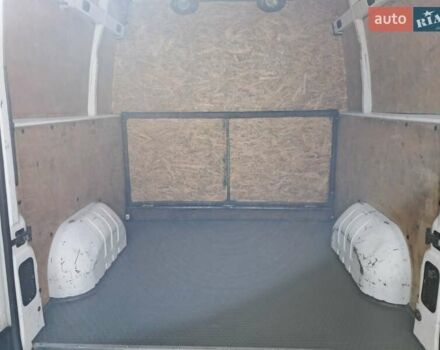 Білий Рено Мастєр, об'ємом двигуна 2.3 л та пробігом 370 тис. км за 13900 $, фото 12 на Automoto.ua