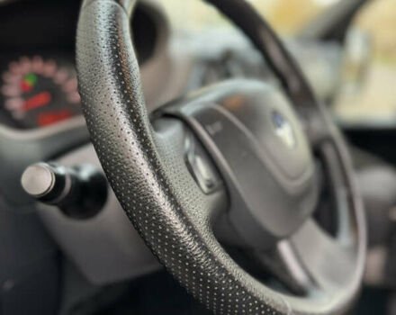 Рено Мастер 2015 в Киеве на Automoto.ua Белый Рено Мастер, объемом двигателя 2.3 л и пробегом 519 тыс. км за 16500 $, фото 80 на Automoto.ua