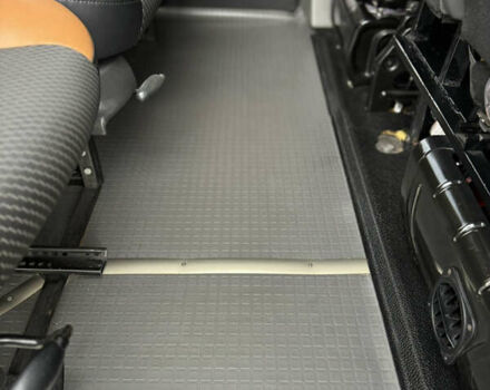 Рено Мастер 2015 в Киеве на Automoto.ua Белый Рено Мастер, объемом двигателя 2.3 л и пробегом 519 тыс. км за 16500 $, фото 42 на Automoto.ua