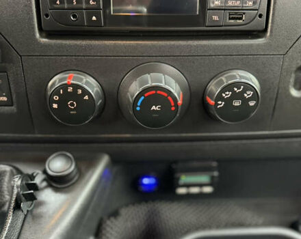 Рено Мастер 2015 в Киеве на Automoto.ua Белый Рено Мастер, объемом двигателя 2.3 л и пробегом 519 тыс. км за 16500 $, фото 63 на Automoto.ua