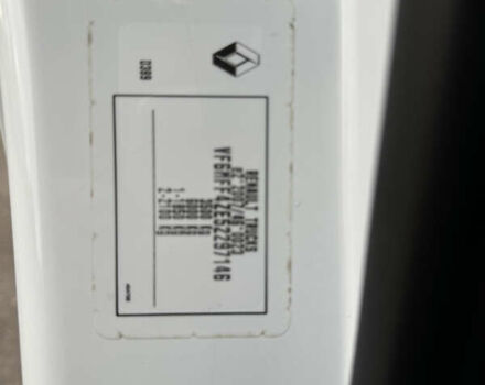 Рено Мастер 2015 в Киеве на Automoto.ua Белый Рено Мастер, объемом двигателя 2.3 л и пробегом 519 тыс. км за 16500 $, фото 73 на Automoto.ua