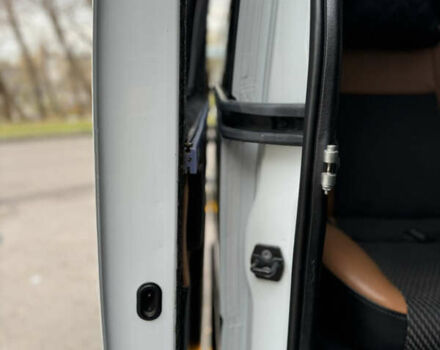 Рено Мастер 2015 в Киеве на Automoto.ua Белый Рено Мастер, объемом двигателя 2.3 л и пробегом 519 тыс. км за 16500 $, фото 47 на Automoto.ua