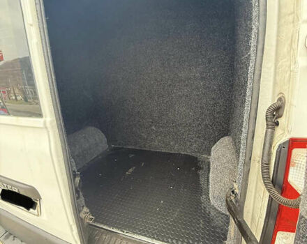 Белый Рено Мастер, объемом двигателя 2.3 л и пробегом 602 тыс. км за 13500 $, фото 3 на Automoto.ua