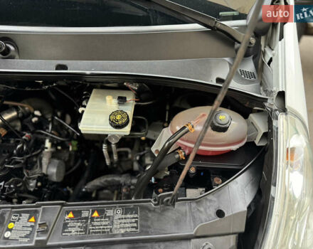 Рено Мастер 2015 в Киеве на Automoto.ua Белый Рено Мастер, объемом двигателя 2.3 л и пробегом 519 тыс. км за 16500 $, фото 83 на Automoto.ua