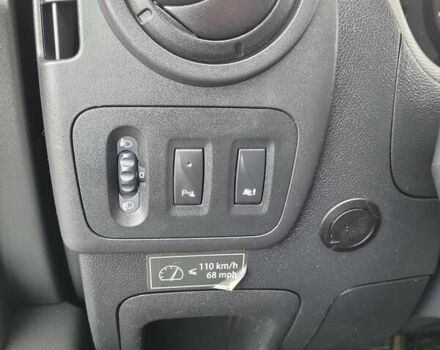 Белый Рено Мастер, объемом двигателя 2.3 л и пробегом 185 тыс. км за 18800 $, фото 61 на Automoto.ua