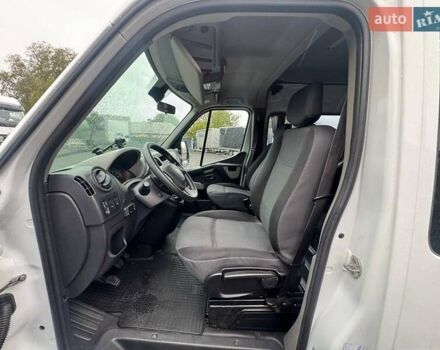 Белый Рено Мастер, объемом двигателя 2.3 л и пробегом 336 тыс. км за 20467 $, фото 12 на Automoto.ua