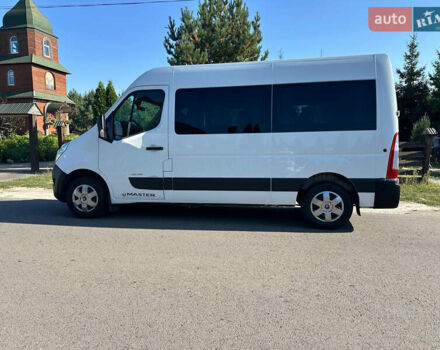 Белый Рено Мастер, объемом двигателя 0 л и пробегом 295 тыс. км за 21000 $, фото 13 на Automoto.ua