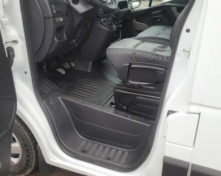 Белый Рено Мастер, объемом двигателя 2.3 л и пробегом 185 тыс. км за 18800 $, фото 59 на Automoto.ua