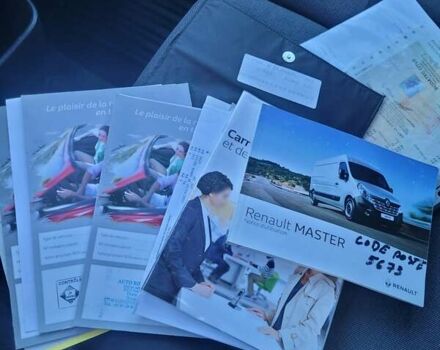 Белый Рено Мастер, объемом двигателя 2 л и пробегом 185 тыс. км за 17900 $, фото 13 на Automoto.ua