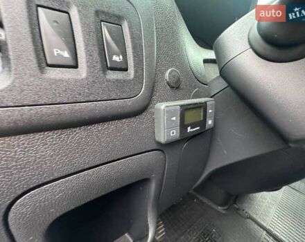 Белый Рено Мастер, объемом двигателя 2.3 л и пробегом 336 тыс. км за 20467 $, фото 16 на Automoto.ua