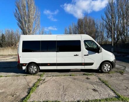 Белый Рено Мастер, объемом двигателя 2.3 л и пробегом 302 тыс. км за 18300 $, фото 5 на Automoto.ua