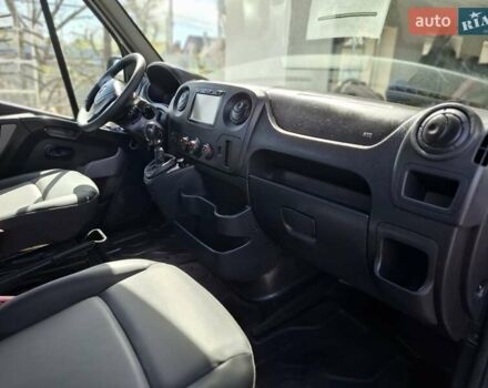 Белый Рено Мастер, объемом двигателя 2.3 л и пробегом 262 тыс. км за 17900 $, фото 24 на Automoto.ua