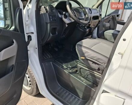 Белый Рено Мастер, объемом двигателя 2.3 л и пробегом 262 тыс. км за 17900 $, фото 32 на Automoto.ua