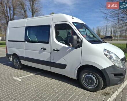 Белый Рено Мастер, объемом двигателя 2.3 л и пробегом 262 тыс. км за 17900 $, фото 2 на Automoto.ua