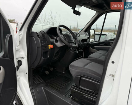 Білий Рено Мастєр, об'ємом двигуна 0 л та пробігом 200 тис. км за 20500 $, фото 8 на Automoto.ua