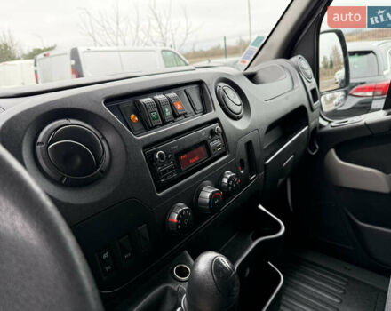 Білий Рено Мастєр, об'ємом двигуна 0 л та пробігом 200 тис. км за 20500 $, фото 21 на Automoto.ua