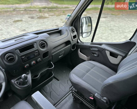 Белый Рено Мастер, объемом двигателя 2.3 л и пробегом 358 тыс. км за 18500 $, фото 36 на Automoto.ua