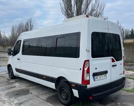 Белый Рено Мастер, объемом двигателя 2.3 л и пробегом 281 тыс. км за 19300 $, фото 3 на Automoto.ua