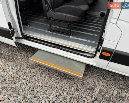 Білий Рено Мастєр, об'ємом двигуна 0 л та пробігом 200 тис. км за 20500 $, фото 16 на Automoto.ua