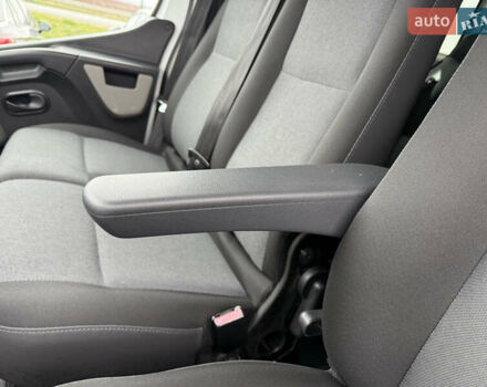 Білий Рено Мастєр, об'ємом двигуна 0 л та пробігом 200 тис. км за 20500 $, фото 23 на Automoto.ua