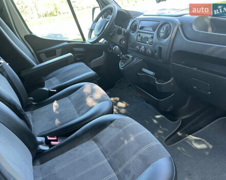 Белый Рено Мастер, объемом двигателя 2.3 л и пробегом 280 тыс. км за 19950 $, фото 8 на Automoto.ua