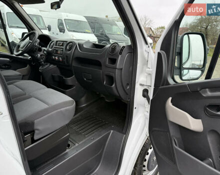 Білий Рено Мастєр, об'ємом двигуна 0 л та пробігом 200 тис. км за 20500 $, фото 17 на Automoto.ua