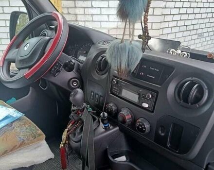 Белый Рено Мастер, объемом двигателя 2.3 л и пробегом 140 тыс. км за 20000 $, фото 7 на Automoto.ua