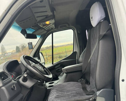 Белый Рено Мастер, объемом двигателя 2.3 л и пробегом 200 тыс. км за 33000 $, фото 25 на Automoto.ua