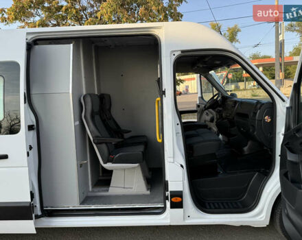 Белый Рено Мастер, объемом двигателя 2.3 л и пробегом 231 тыс. км за 20999 $, фото 69 на Automoto.ua