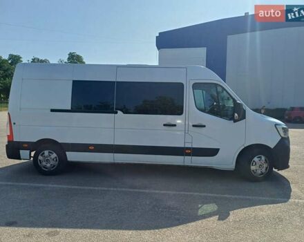 Белый Рено Мастер, объемом двигателя 2.3 л и пробегом 319 тыс. км за 26500 $, фото 6 на Automoto.ua